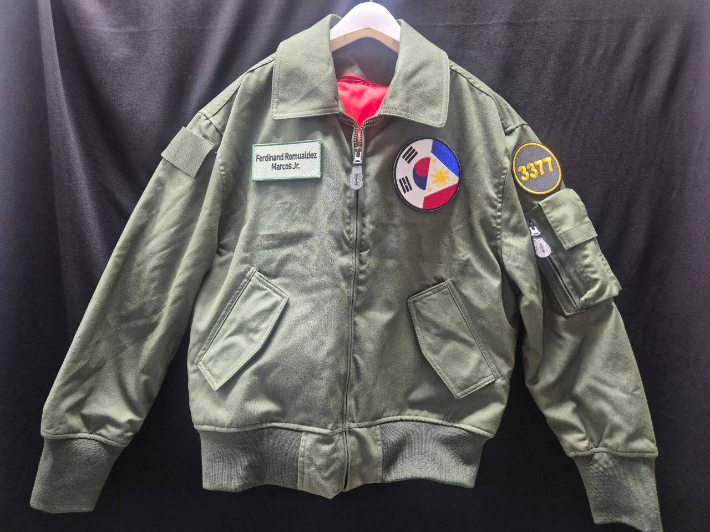 필리핀 대통령 부부를 위한 선물. 청와대 제공