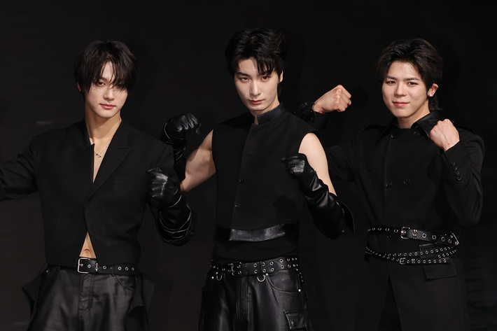 그룹 빅오션이 3일 오후 5시 서울 마포구 쇼킹케이팝센터에서 미니 3집 '더 그레이티스트 배틀' 쇼케이스를 열었다. 연합뉴스