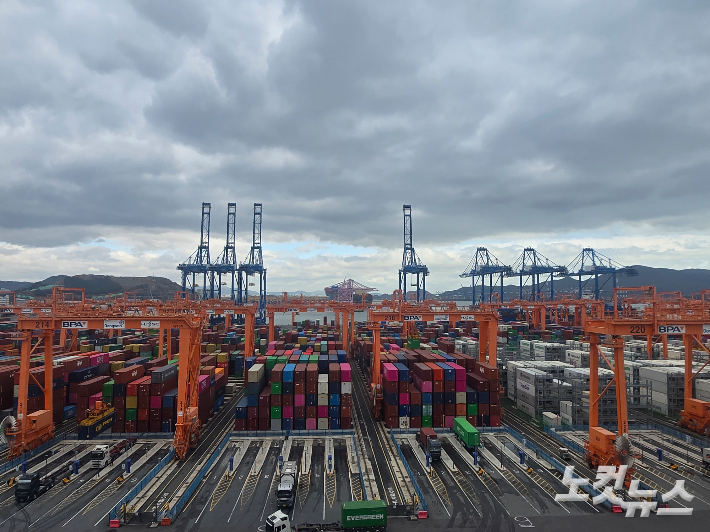 3일 부산 신항 전경. 부산 CBS 김혜경 기자 