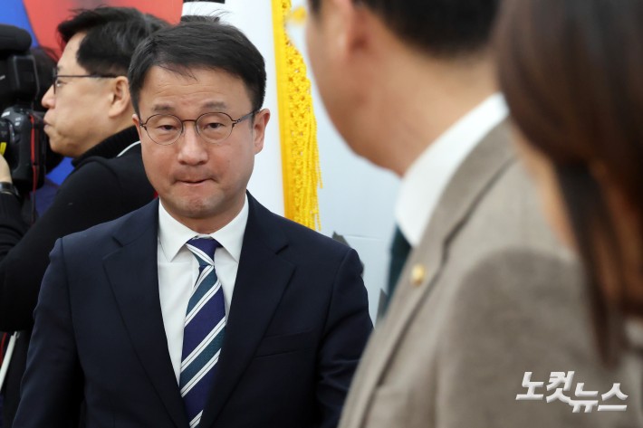 정책조정회의 참석하는 한병도