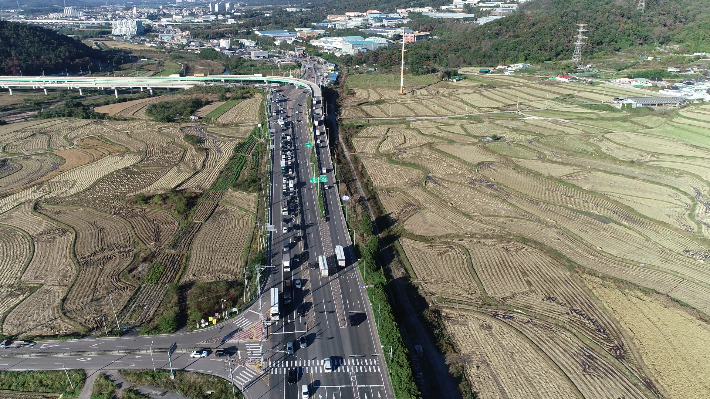 경주 외동교차로와 모화삼거리 일대 교통정체. 경주시 제공