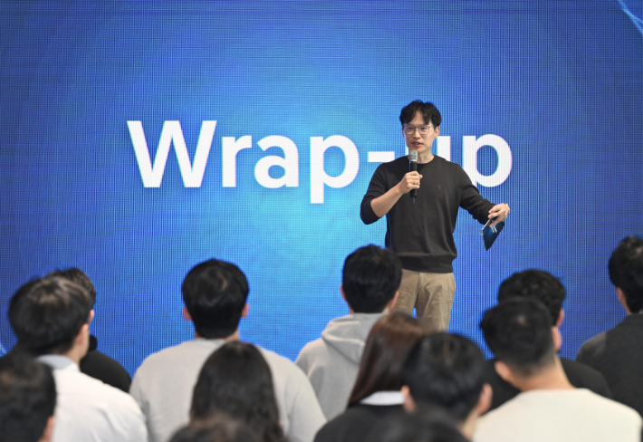 AVP본부 타운홀 미팅에서 발표하는 박민우 사장. 현대차그룹 제공