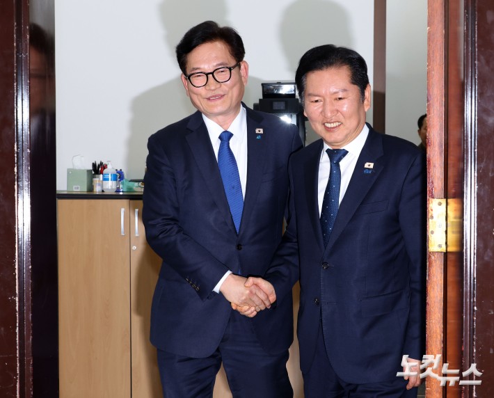 손잡은 정청래-송영길