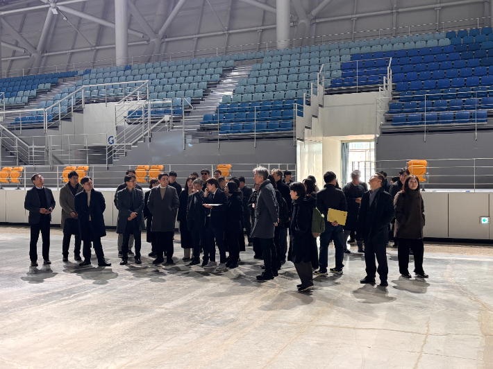 강릉시는 5일 국토교통부, 강릉시, 강원특별자치도, 2026 강릉 ITS 세계총회 조직위원회, 한국도로공사, ITS Korea, 현대자동차 등 7개의 ITS 세계총회 핵심기관이 참여하는 현장점검 및 유관기관 합동 회의를 개최했다. 강릉시 제공