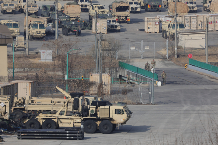 대기 중인 주한미군 차량. 연합뉴스