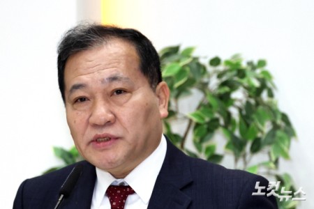 취임사하는 김동욱 CBS M&C 대표이사