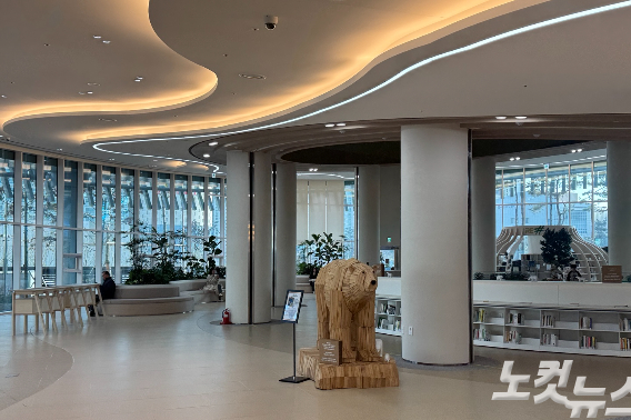 경기도서관 내부. 김수진 기자