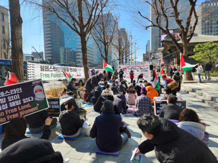 서울 도심서 이란전쟁 규탄 집회…"3차세계대전 신호탄"