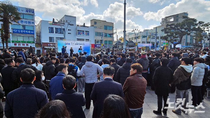 문대림 의원 제주지사 출마 기자회견 모습. 고상현 기자