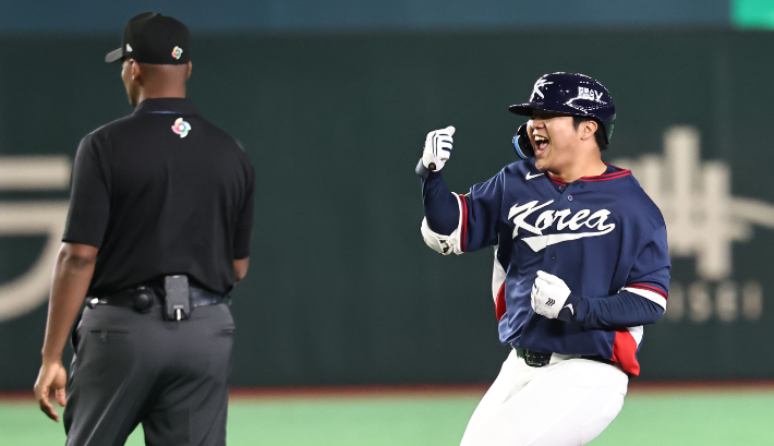 2타점 적시타 친 문보경. 연합뉴스