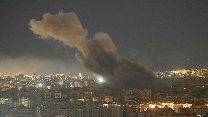이스라엘의 공습에 연기가 피어오르는 레바논. 연합뉴스 