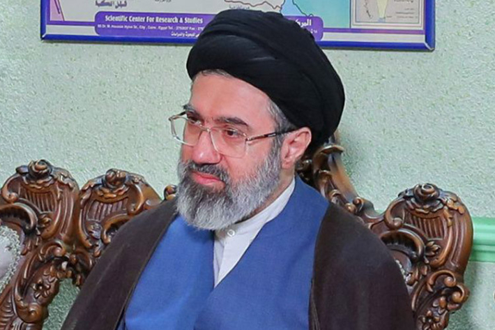 이란 하메네이 후계자로 선출된 차남 모즈타바 하메네이. 연합뉴스