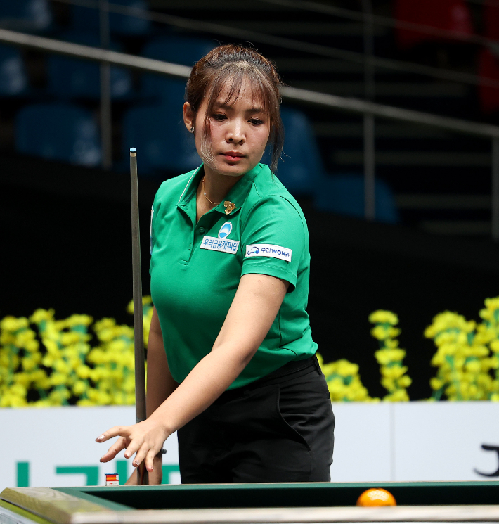 프로당구 왕중왕전에서 여자부 조별 리그 탈락을 맛본 스롱 피아비. PBA 