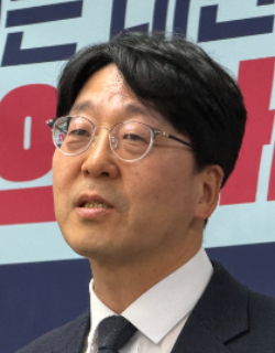 강성희 진보당 전주시장 예비후보. 자료사진