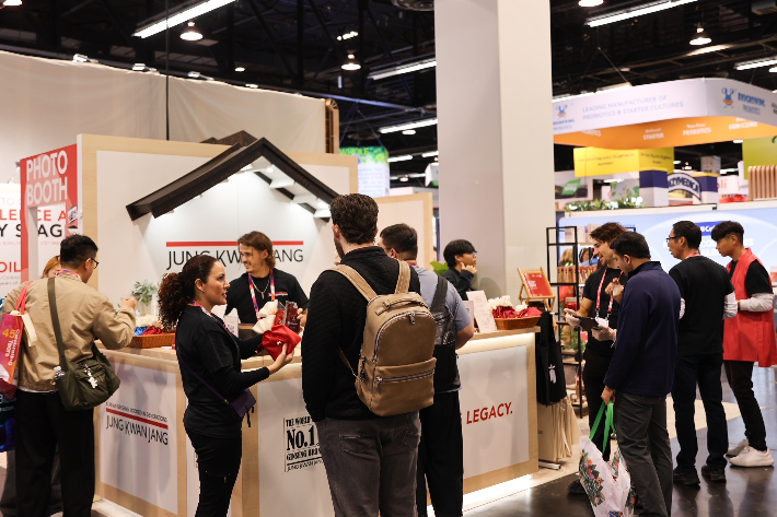 KGC인삼공사는 미국 캘리포니아 애너하임에서 4~6일(현지 시간) 열린 '2026 천연식품박람회(Natural Products Expo West·NPEW)'에 참가해 K-홍삼을 선보였다. KGC인삼공사 제공