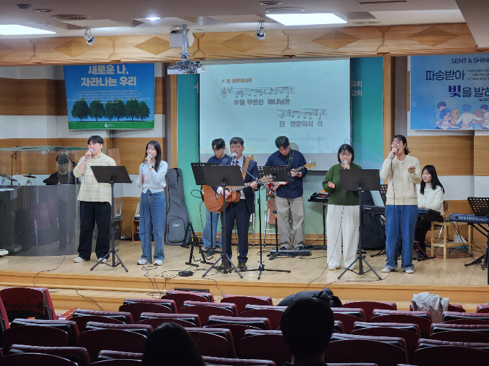 지난 2월 22일에 열렸던 진주시 성시화 다음세대 청년연합집회 준비기도모임.  진주시성시화운동본부 다음세대위원회 제공