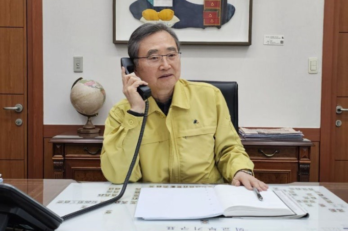 조현 장관, 카타르 총리와 통화 "한국인 귀국·에너지수급 요청"