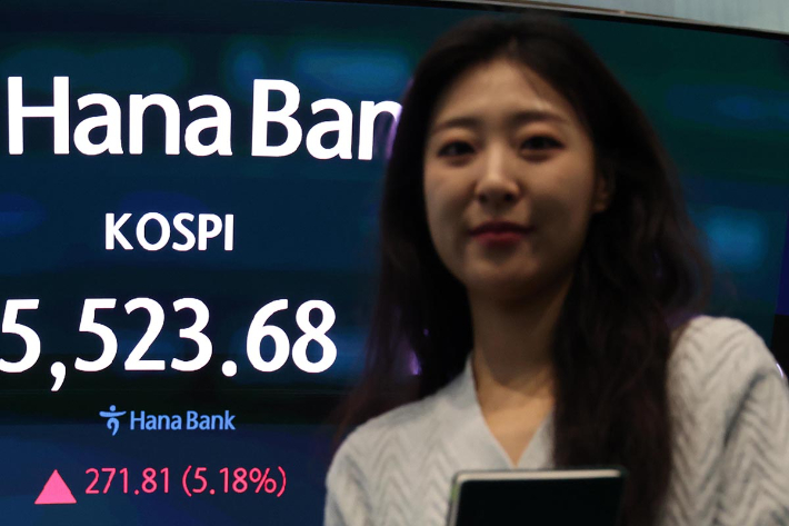 '롤러코스터' 코스피, 5% 급반등 5500대 회복[노컷네컷]