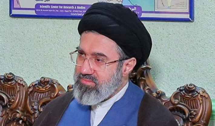 이란 하메네이 후계자로 선출된 차남 모즈타바 하메네이. 연합뉴스