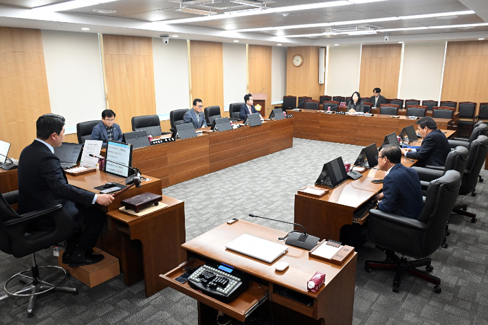 울주군의회 의회운영위원회는 10일 회의를 열고 제244회 임시회 회기 일정을 확정했다. 울주군의회 제공