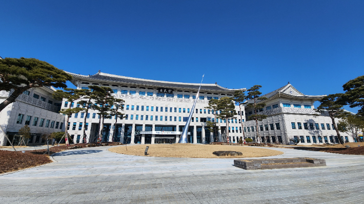 경북도, 도청 이전 10주년 기념식..."행정통합, 도청신도시에 기회" - 뉴스 썸네일 이미지