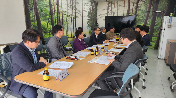 광주광역시는 중동사태 장기화에 따른 물가 상승 압력과 지역경제 영향을 선제적으로 막기 위해 '중동상황 관련 비상경제 대응 전담팀'을 10일부터 운영한다고 밝혔다. 광주시 제공