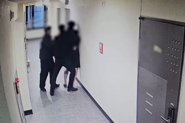 범행 가담자 검거 장면. 경기 광명경찰서 제공