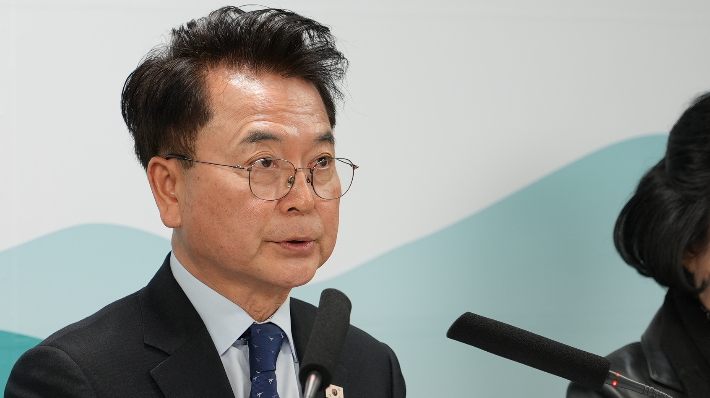 13일 육동한 시장은 도청 이전 계획과 관련해 "고은리 도청 이전은 2024년 12월 강원도와 춘천시가 합의해 추진해 온 사업"이라며 "도청 이전과 함께 행정타운, 법원·검찰청, 미디어타운 등 다양한 기능을 포함하는 계획을 함께 논의했었다"고 설명했다. 춘천시 제공