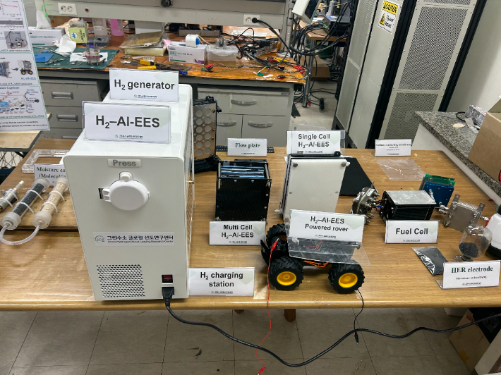 ㈜하이드로라이드의 수소 기반 전력 시스템. 김상재 대표 제공