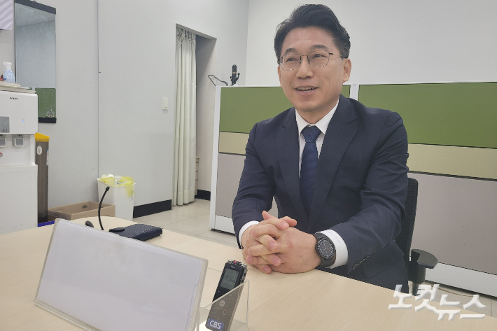 민주당 허창원 예비후보. 박현호 기자