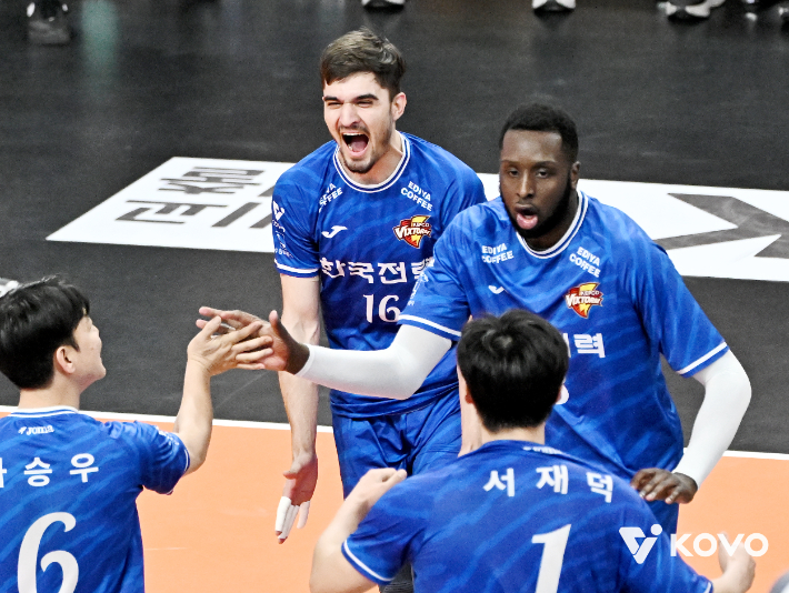 한국전력 승리. 한국배구연맹