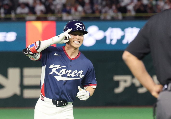 일본전 동점 투런홈런 친 김혜성. 연합뉴스