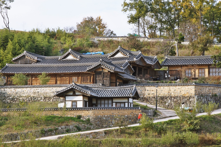 유네스코 세계문화유산인 경주 양동마을 전경. 경주시 제공 