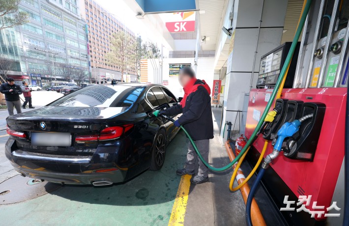 석유 최고가격제 시행