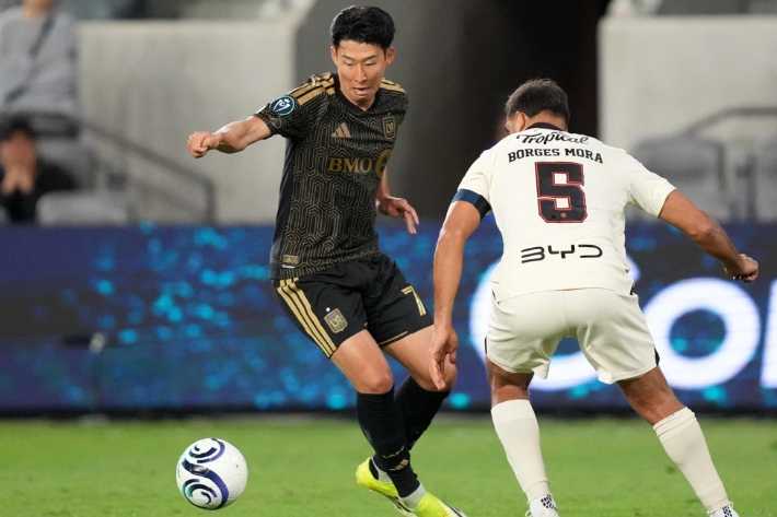LA FC 손흥민이 세인트루이스와 경기에서 드리블하고 있다. 연합뉴스 