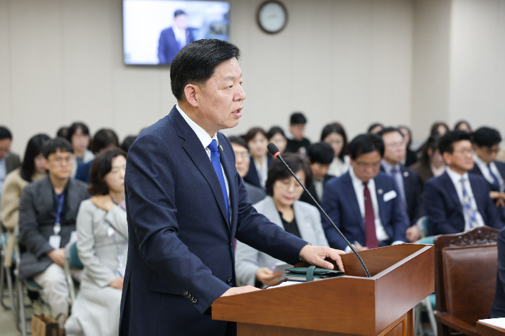 김정희 교육위원장. 전남도의회 제공