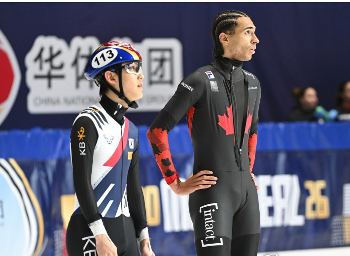 비디오 판독 결과를 확인하는 임종언(왼쪽)과 단지누. 연합뉴스 