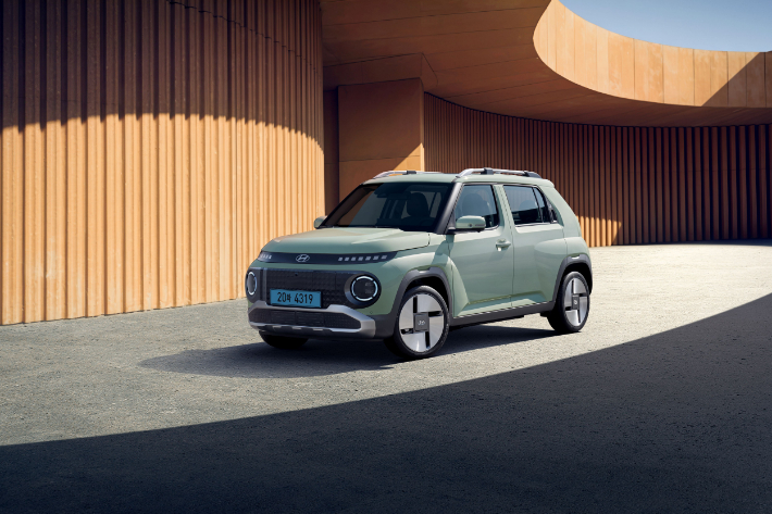  현대자동차는 내외장 고급감을 한층 강화해 차별화된 감성을 제공하는 '캐스퍼 일렉트릭 라운지'를 18일부터 출시한다고 밝혔다. 현대차 제공