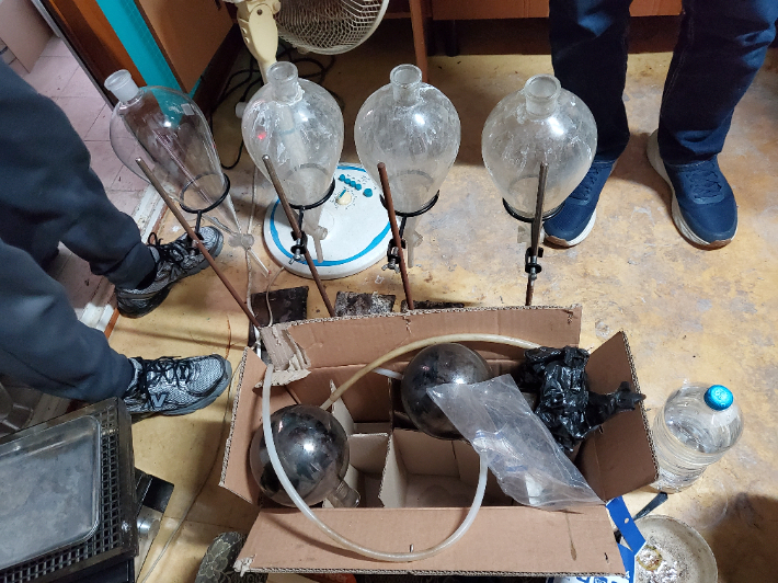 엑스터시 제조도구. 인천공항세관 제공