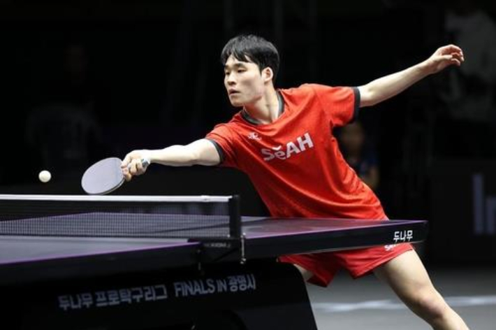 지난해 왕중왕전 챔피언 장우진. 한국프로탁구연맹 