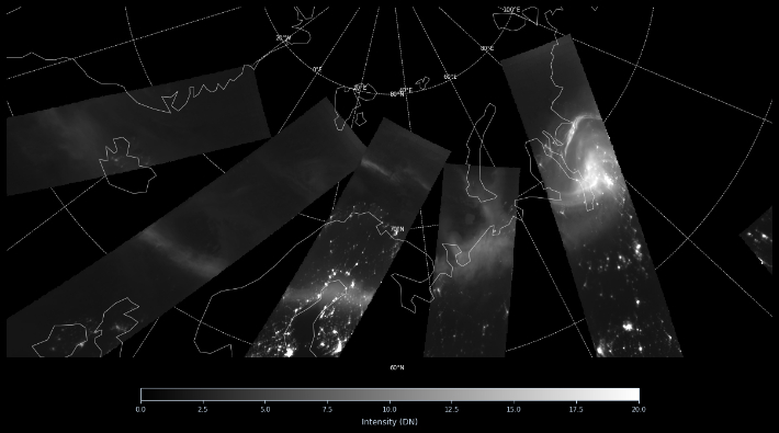 지자기 폭풍 기간(2월 14~15일)에 지구를 돌며 찍은 오로라. 다섯 궤도에서 관측한 오로라 영상을 합성한 이미지로 밝게 빛나는 오로라 고리를 확인할 수 있다. 한국천문연구원 제공