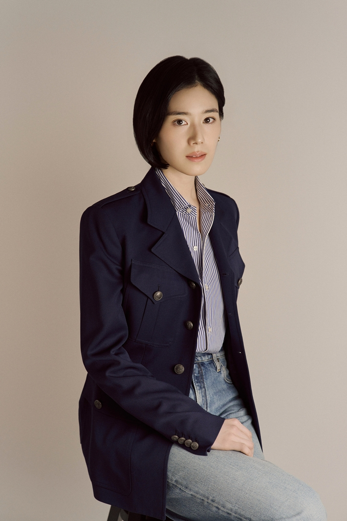 ENA 월화 드라마 '아너: 그녀들의 법정' 강신재 역 배우 정은채. 프로젝트 호수 제공