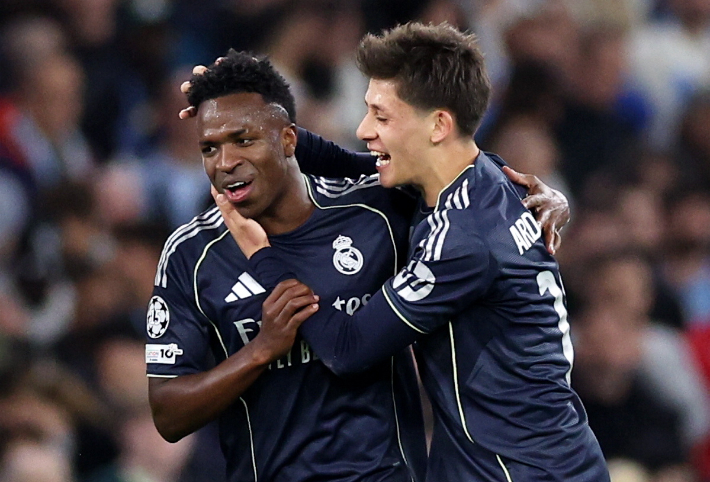 멀티골 터뜨린 비니시우스(왼쪽). 연합뉴스