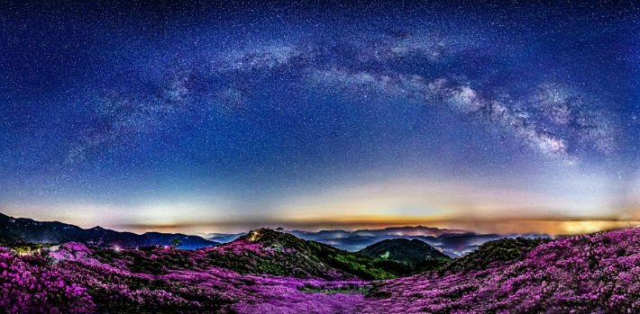 황매산 철쭉과 은하수. 경남도청 제공 