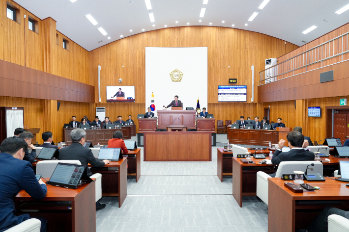 제296회 경주시의회 임시회 제2차 본회의. 경주시의회 제공