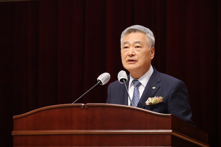 김회천 한수원 사장이 취임사를 하고 있다. 한국수력원자력 제공