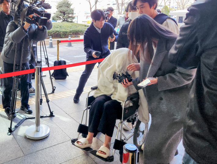 '반포대교 추락' 약물운전 혐의 포르쉐 운전자. 연합뉴스