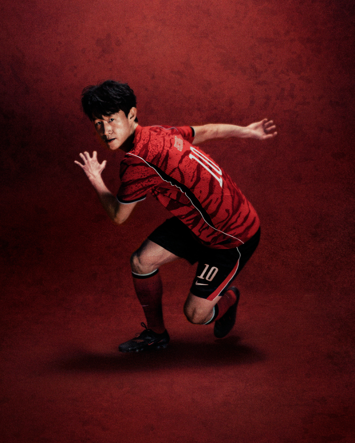 새 홈 유니폼을 입은 이재성. 나이키 제공