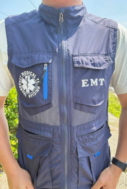 응급구조사 조끼. 부산경찰청 제공