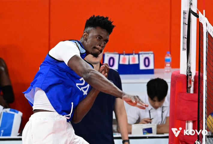 지난해 5월 프로배구 외국인 선수 드래프트에 나선 마쏘. 한국배구연맹  